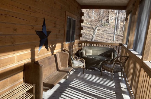 Birdseye Cabin | Secluded Cabin next to Patoka Lake
