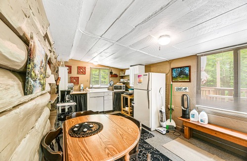 Prattsburgh Apartment | Secluded Dog-Friendly Studio w/Deck, Private Pond, Fireplace, Fast WiFi, Views