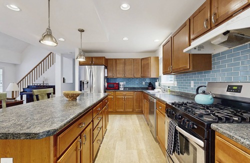 Southport House | Secluded Dog-Friendly Getaway w/Free WiFi, Private Washer/Dryer, Furnished Deck