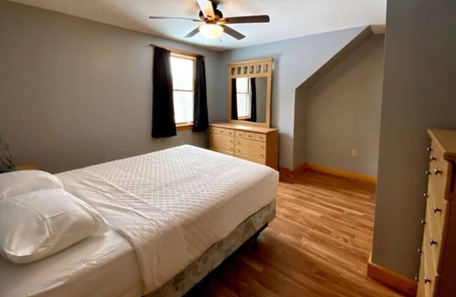 West Paris Apartment | Secluded Guest House