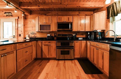 Oxford Cabin | Secluded Maine cabin with breathtaking views