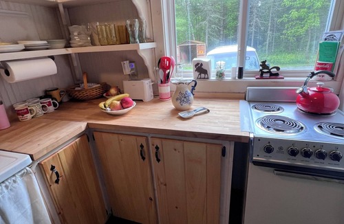 Burnham Cabin | Secluded/Private Maine Lake Retreat, WIR SPRECHEN DEUTSCH ,