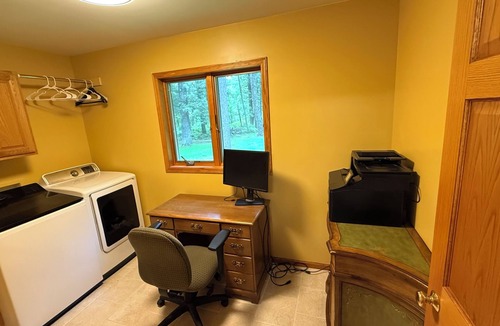 Nisswa House | Secluded Towering Pines in the Heart of Nisswa 4 bedroom