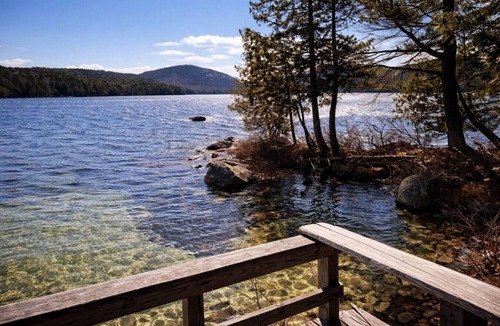 Mount Desert House | Secluded Waterfront Cottage on Long Pond