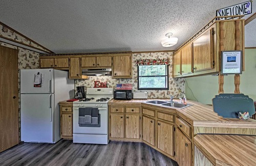Arkdale Cottage | Secluded Woodsy Cabin: Hike, Fish, Hunt + Atv!