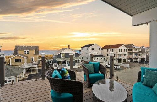 Salisbury House | Serendipity Beach Retreat Entire House