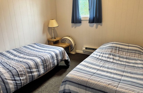 Baudette Condo | Serene, Waterfront 1-bedroom apartment with AC on the Rainy River. Sleeps 4