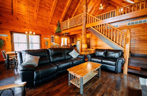 Logan Cabin | Serenity Now | Hocking Hills, Covered Hot Tub
