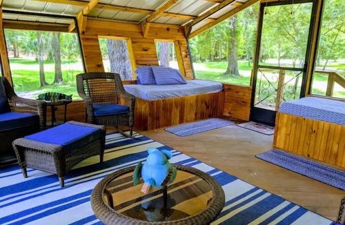Old Town Cabin | Serenity Springs On The Suwannee Tree House #1