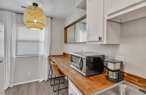 Evansville House | Serenity Suite: The Luxe Oasis #6