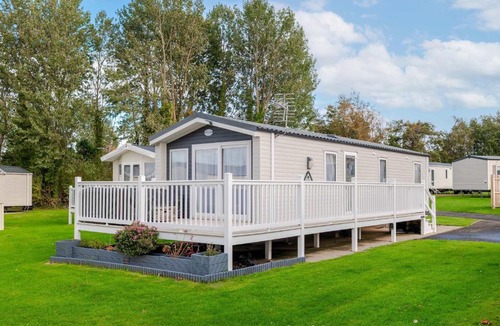 Port Seton House | Seton Sands 3beds Premium Caravan Sleeps 7 - Near Edinburgh - Fast WiFi and Free Parking