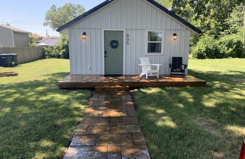 Muncie House | Settle in at the Petite Retreat.