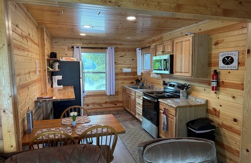 Tomahawk Cabin | Shady Rest Cabin #1, Sunset Views, Beach, Pets Welcome, Swimming, Firepit