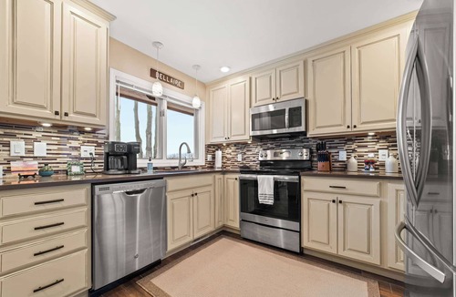 Bellaire House | Shanty Creek, pool, beach, pets