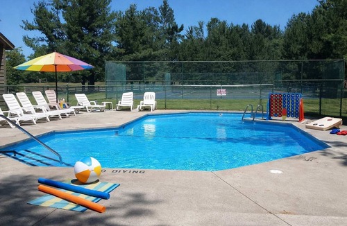 Bellaire House | Shanty Creek, pool, beach, pets