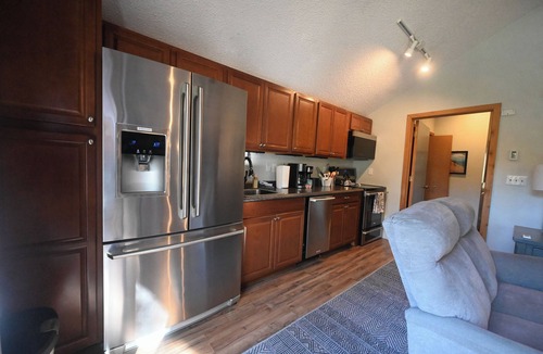 Mancelona Condo | Shanty Creek/Schuss Close to lakes boat parking. golf course Sleeps 2 adults.