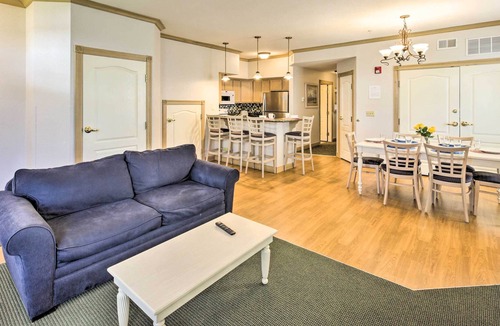Sheboygan Villa | Sheboygan Villa - Steps to Lake Michigan!