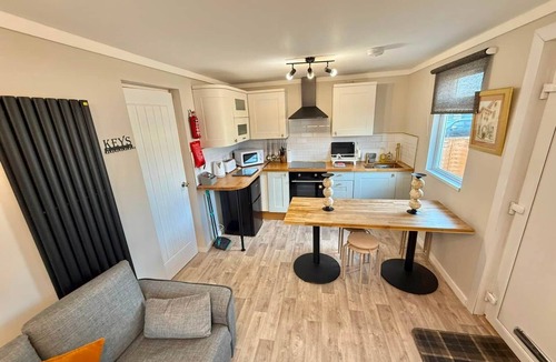 Bailleston House | Shell' Lodge compact 8-bedroom chalet