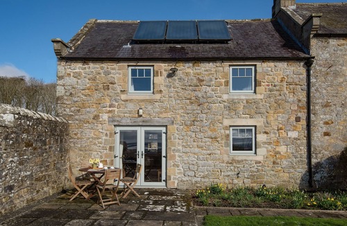 Hexham Cottage | Shepherds Retreat - Self catering accommodation sleeping 4 guests in 2 bedrooms