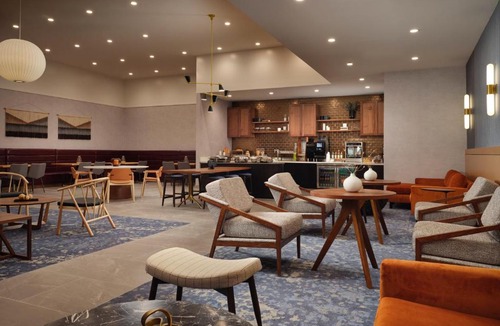 Grand Rapids Hotel | Sheraton Grand Rapids Airport Hotel