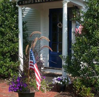 East Orleans Bed & Breakfast | Ship's Knees Inn