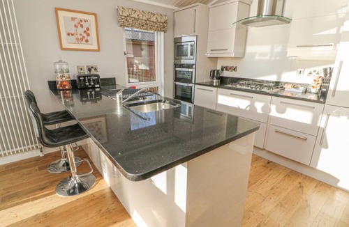 South Lakeland Leisure Village Cabin | Shore Beats Work, South Lakeland Leisure Village