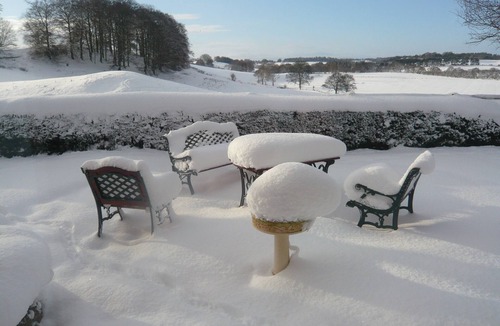 Farlam Cottage | Short breaks avail now ! 2nights min, log fire,Pets welc,wine/chocs Inc.