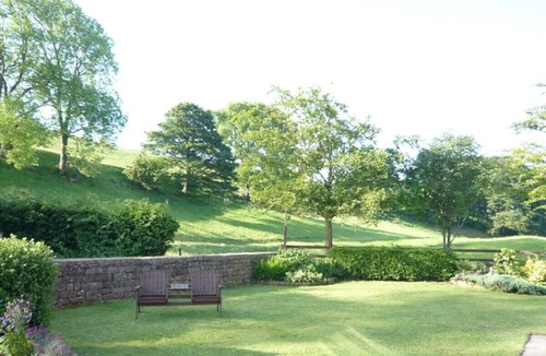 Farlam Cottage | Short breaks avail now ! 2nights min, log fire,Pets welc,wine/chocs Inc.