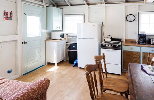 York Beach Cottage | Short walk to Short Sands & Long Sands Beaches! Affordable vacation in York! #6