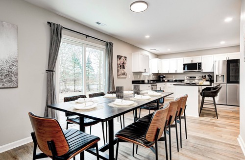 Noblesville House | Shuffleboard~Hot Tub~Arcade~Foosball~Spacious for Groups~7 Min to Ruoff