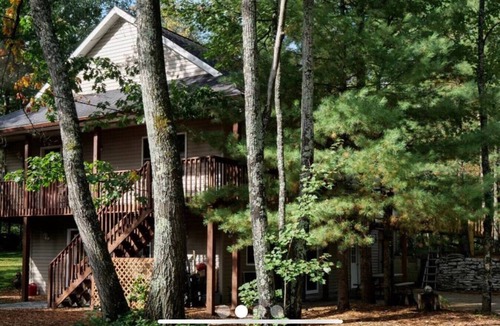 Grayling House | Shupac Lake Lodge Rental
