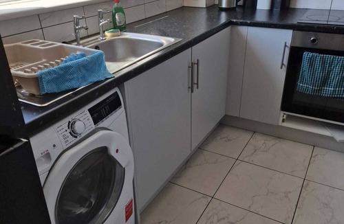 Wallsend Apartment | Sigma Haven, Free Parking