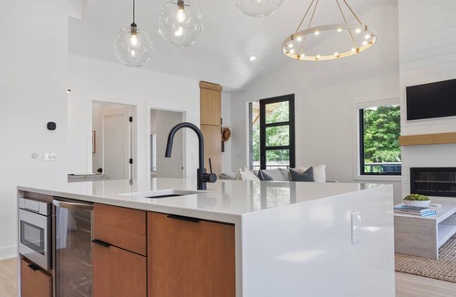Traverse City Cottage | Silver Oaks Resort - Cottage Five - Main House