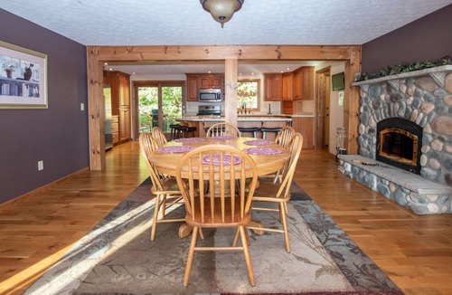 Hammondsport Cottage | Simply Keuka: "Spectacular Views and Hot Tub for Maximim Relaxation!"