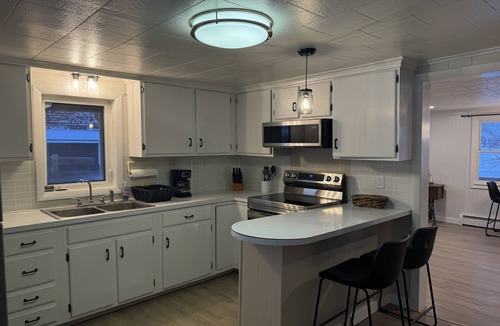 Sinclair House | Sinclair- Cozy Long Lake Gem