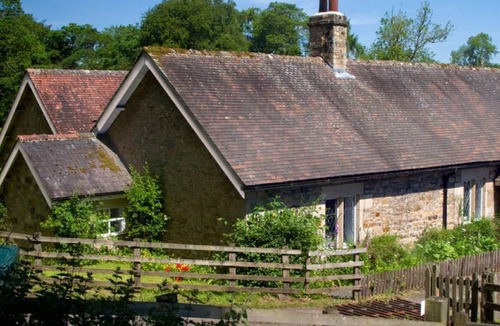 Barrasford Cottage | Single storey cottage for four guests in the grounds of Haughton Castle, Northumberland