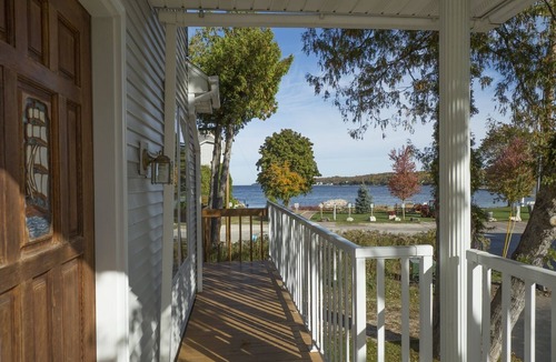 Sister Bay House | Sister Bay Parkview Beach Cottage #2
