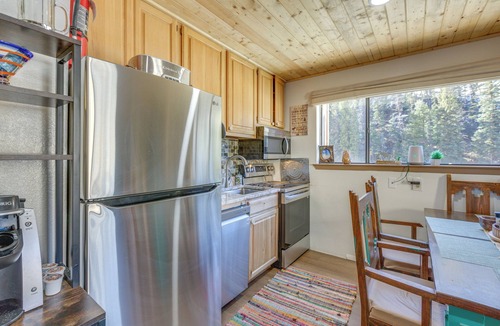 Taos Ski Valley Apartment | Ski-in Red River Retreat: Balcony, Mountain Views!