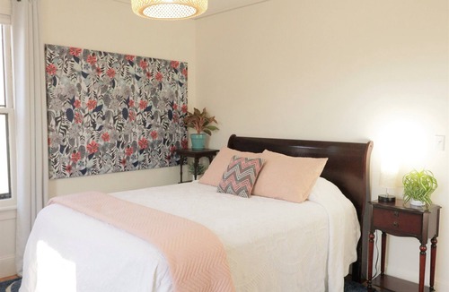 West End Hotel | Skolfield Inn, Parking, Self-check-in, Garden 4