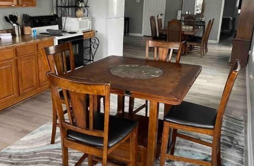 South Park Apartment | SkyView of Dayton -5 mins to UD & Downtown Dayton