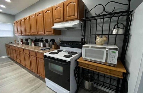 South Park Apartment | SkyView of Dayton -5 mins to UD & Downtown Dayton