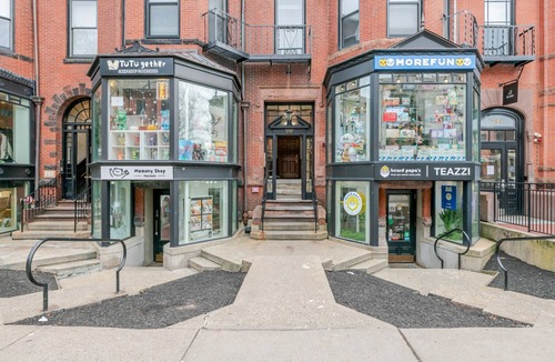 Back Bay Apartment | Sleek Back Bay 1BR w/W/D nr Newbury St, by Blueground