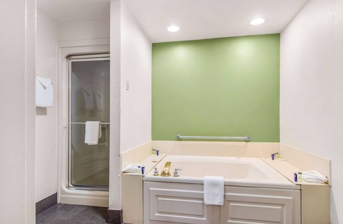 Austintown Hotel | Sleep Inn Austintown - Youngstown, West