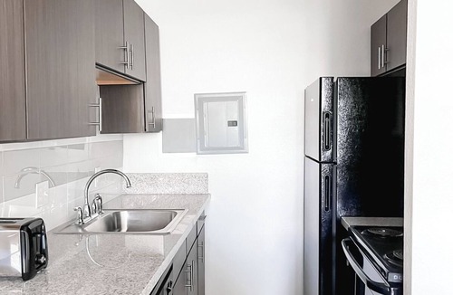 Cincinnati Apartment | Sleepover: Charming 1BD/1BA + Gym - Cincinnati