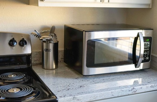 Oklahoma City Apartment | Sleepover | Dashing 1BD/1BA + Balcony - OKC