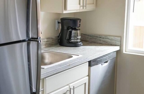 Oklahoma City Apartment | Sleepover | Eclectic 1BD/1BA + Balcony - OKC