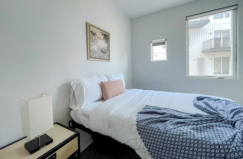 Bowling Green Apartment | Sleepover: Inviting 1BD/1BA - Bowling Green