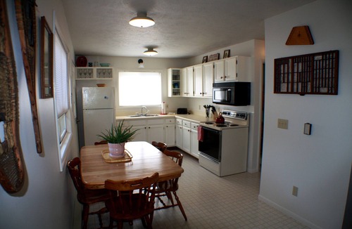 Empire House | Sleeps 13, Little Glen compound direct water front & tennis/pickleball court.