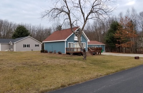 Mears House | Sleeps 18! Heated pool and lake access.