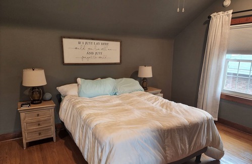 Highlands Douglass House | Sleeps 8 Beautiful Home in desirable highland area 4.3 miles from track.